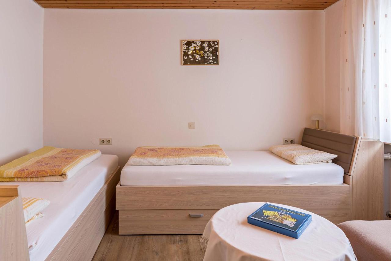 Ferienwohnung Gebhart อูนิงเกน ภายนอก รูปภาพ